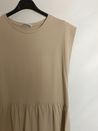 ZARA. Vestido largo beige T.s