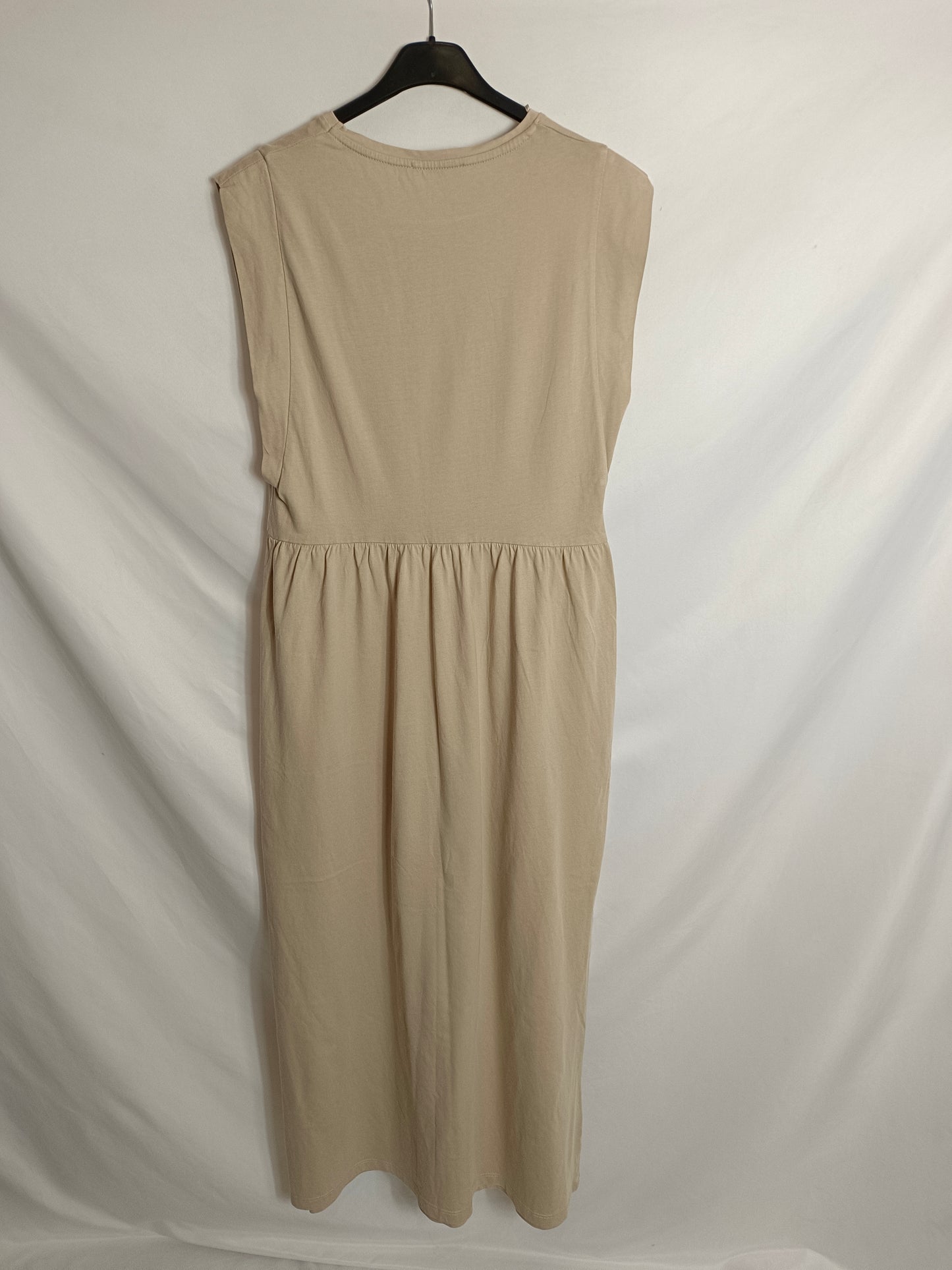 ZARA. Vestido largo beige T.s