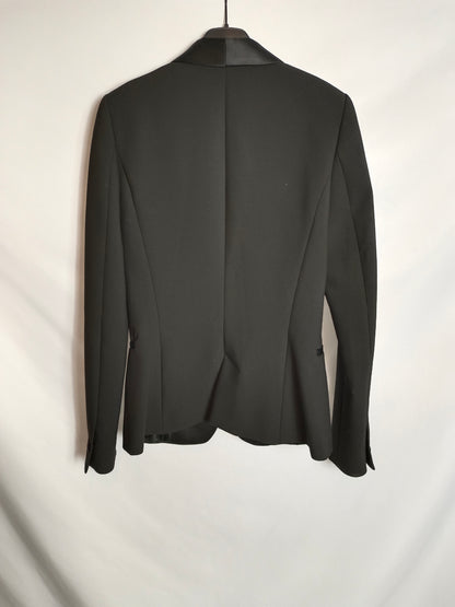 ZARA. Blazer negra detalles raso T.xs