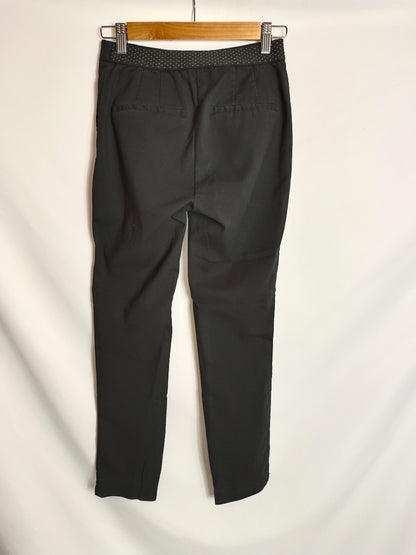 ZARA. Pantalón negro de vestir T.s