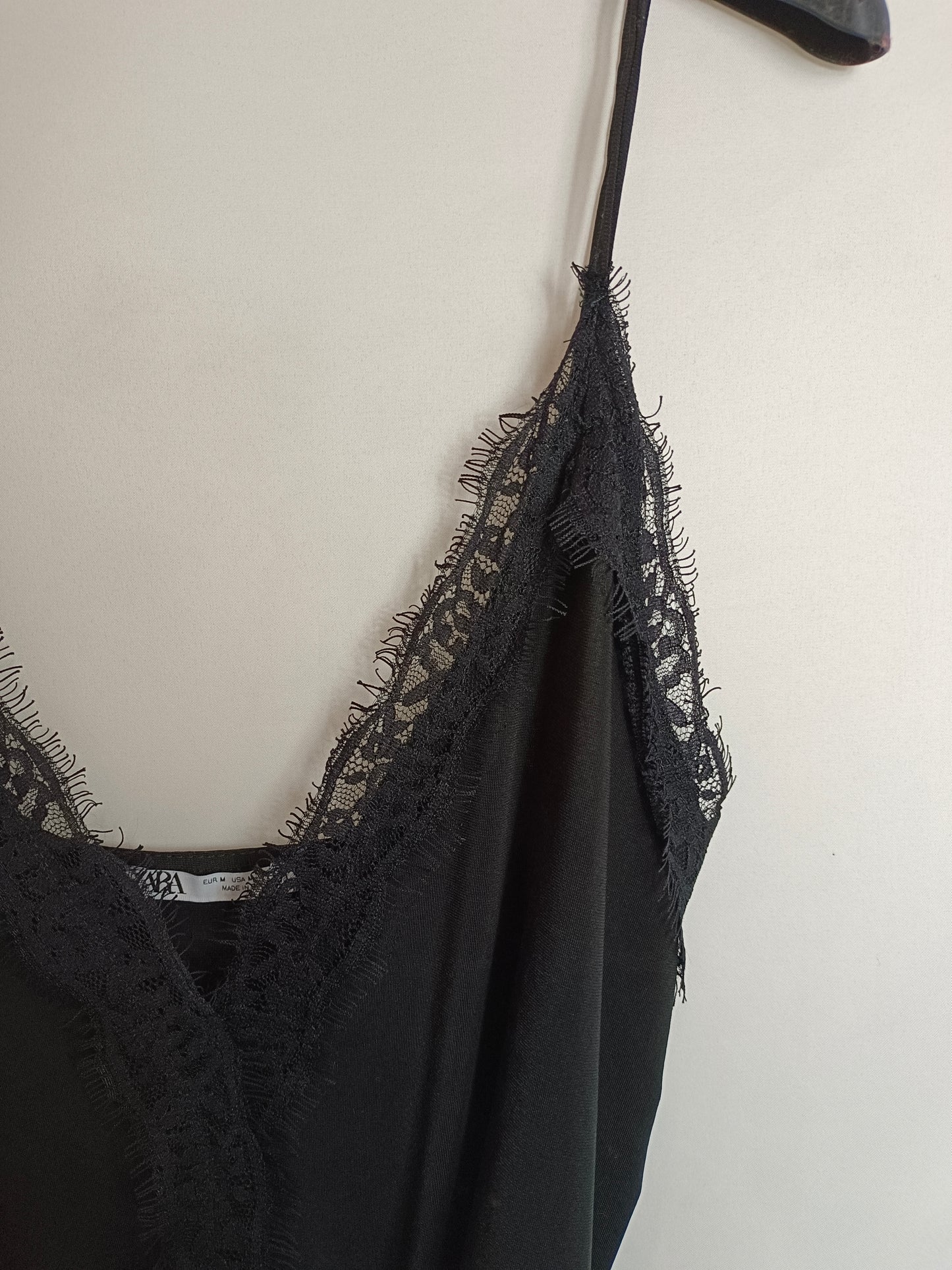 ZARA. Body negro lencero T.M