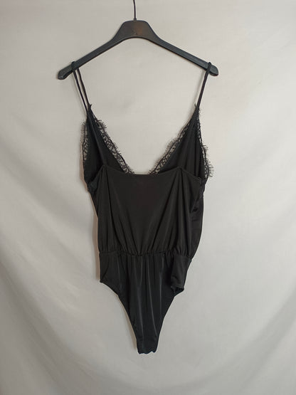 ZARA. Body negro lencero T.M