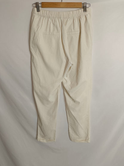 MANGO. Pantalón beige pana T.S