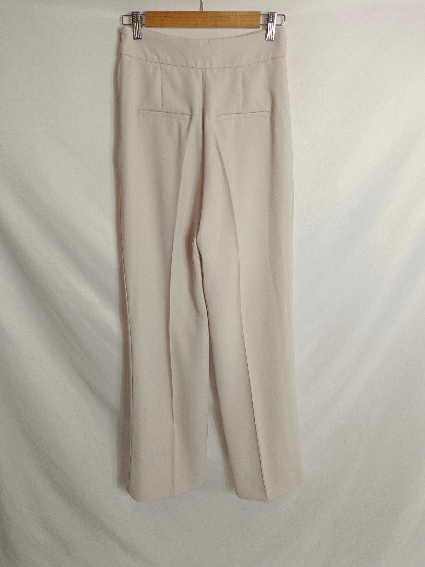 ZARA. Pantalón ancho beige T.XS