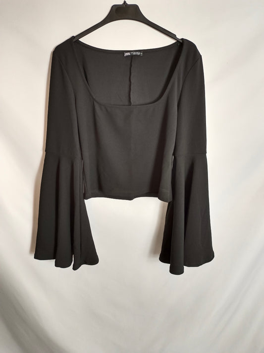 ZARA. Top negro mangas acampanadas T.m