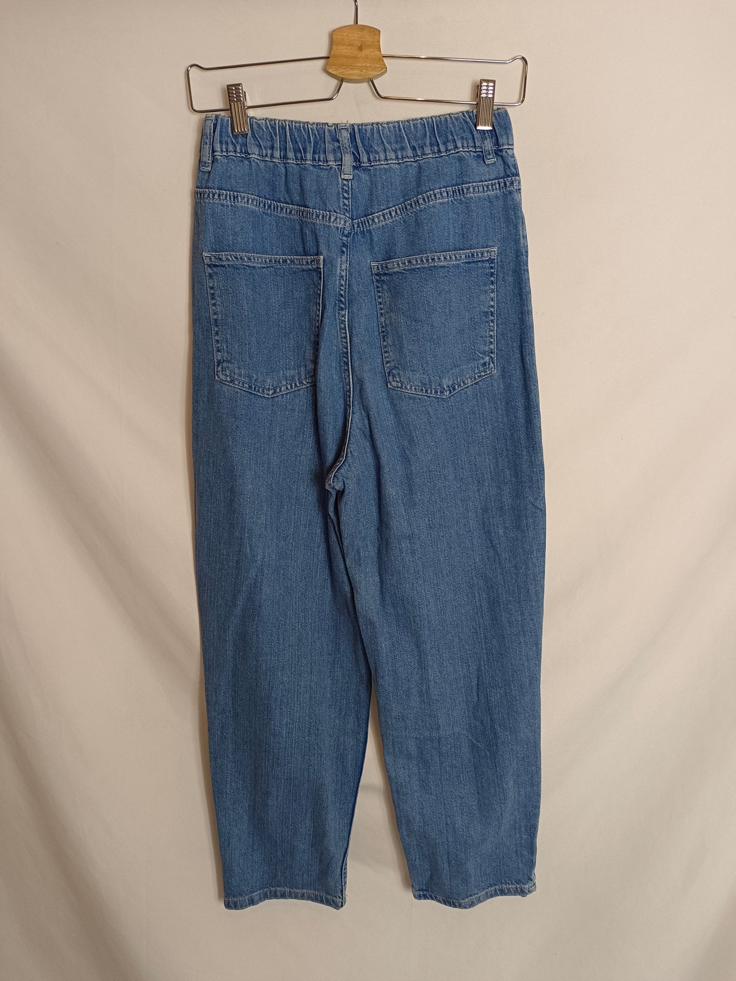 ZARA. Pantalón denim recto  T.34