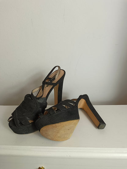 ZARA. Sandalias negras tacón T.37