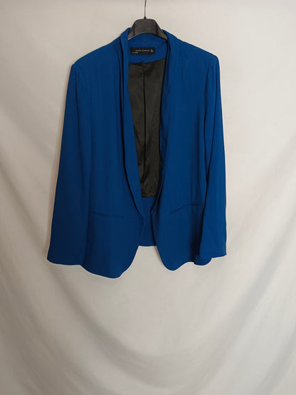 ZARA. Blazer azul  fluida T.l