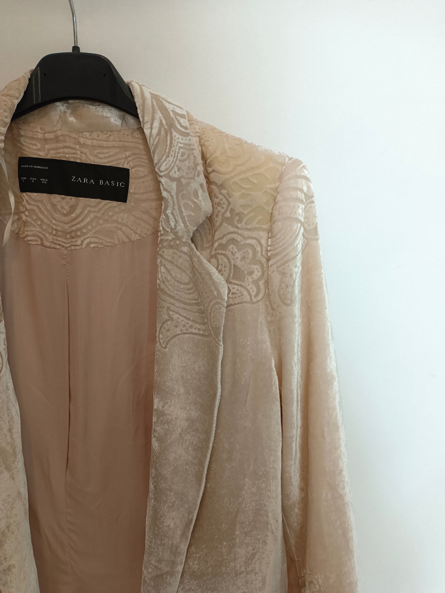 ZARA. blazer terciopelo beige T.s