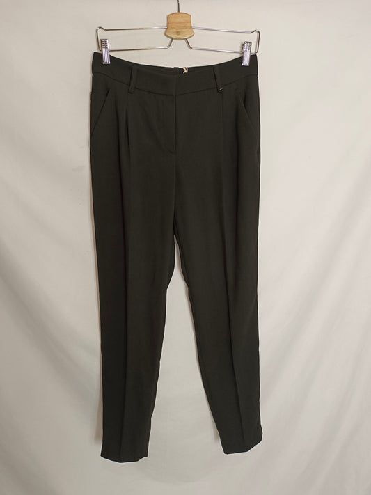 OKYS. Pantalón negro de vestir T.38