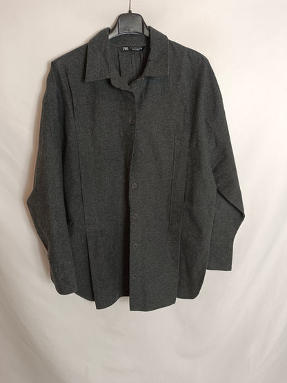 ZARA. Sobrecamisa gris franelaT.m