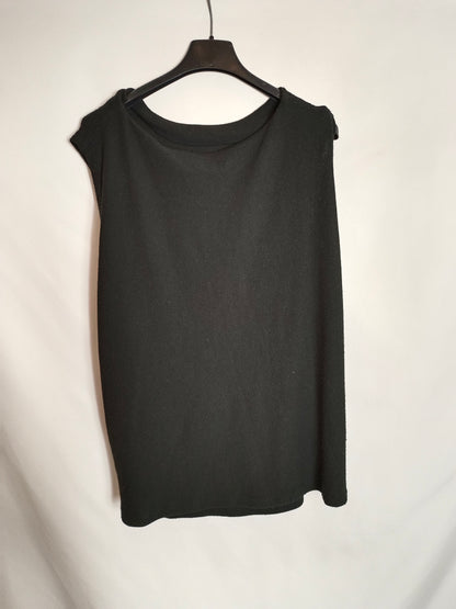 H&M. Top negro nudo T.36