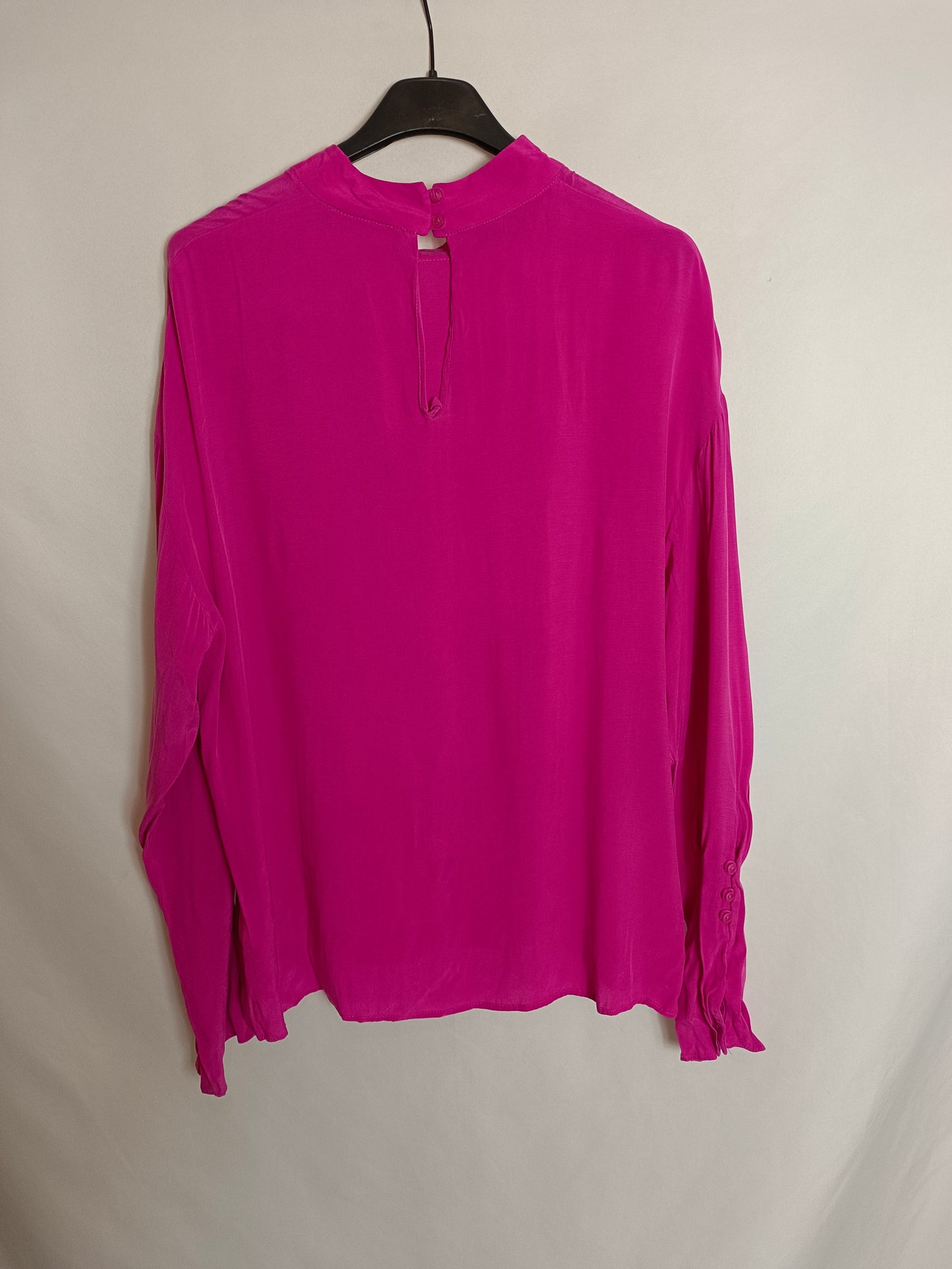 ZARA. Blusa fluida rosa T.s