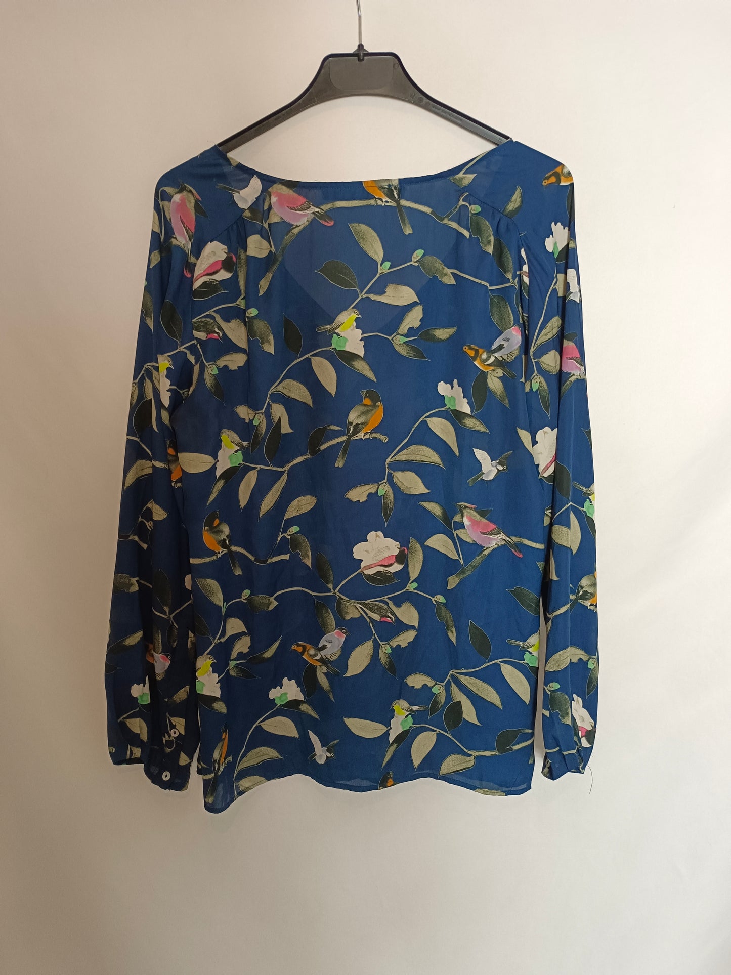 ZARA. Blusa azul pájaros T.m