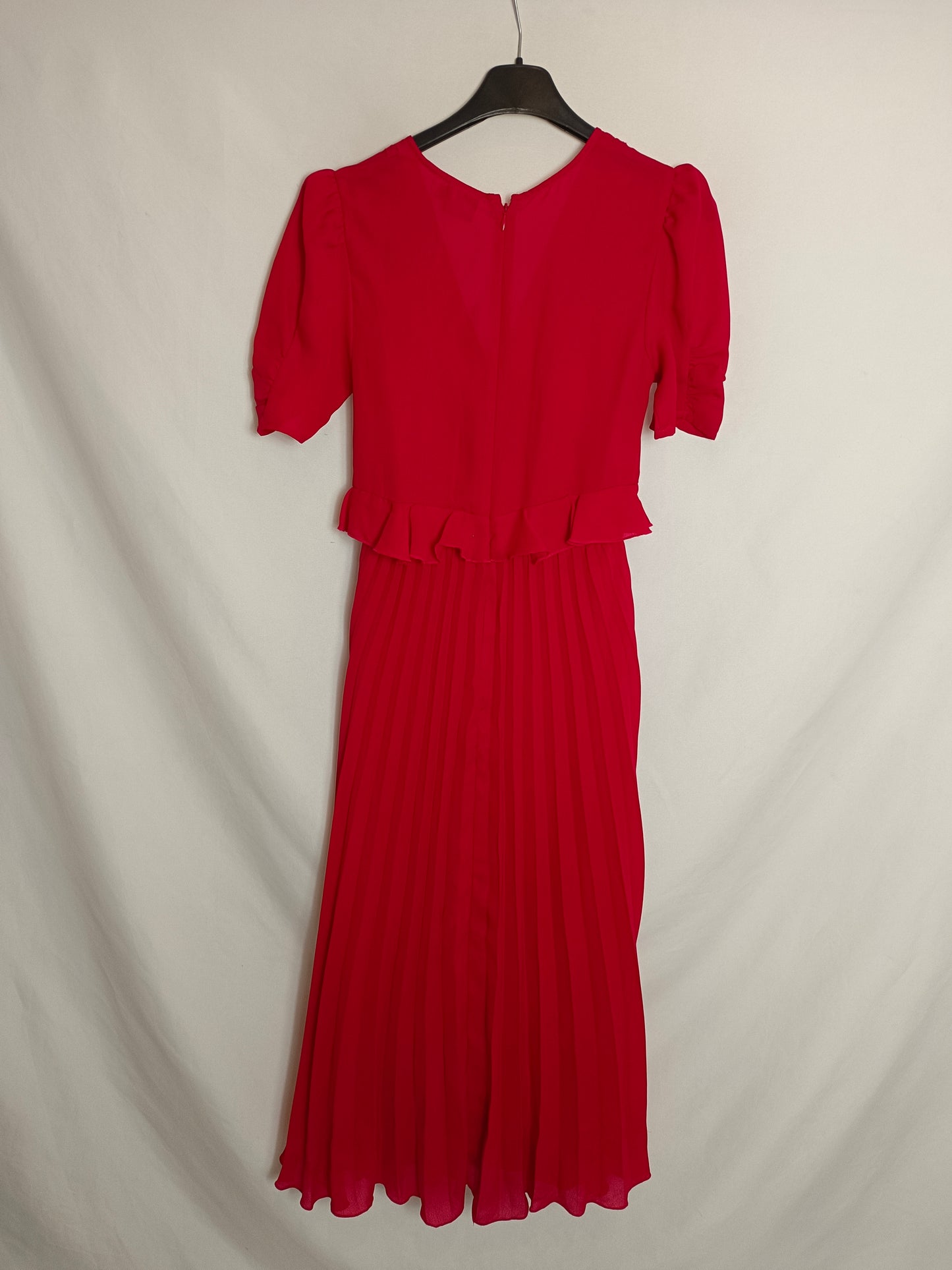 ASOS. Vestido rojo plisado T.34