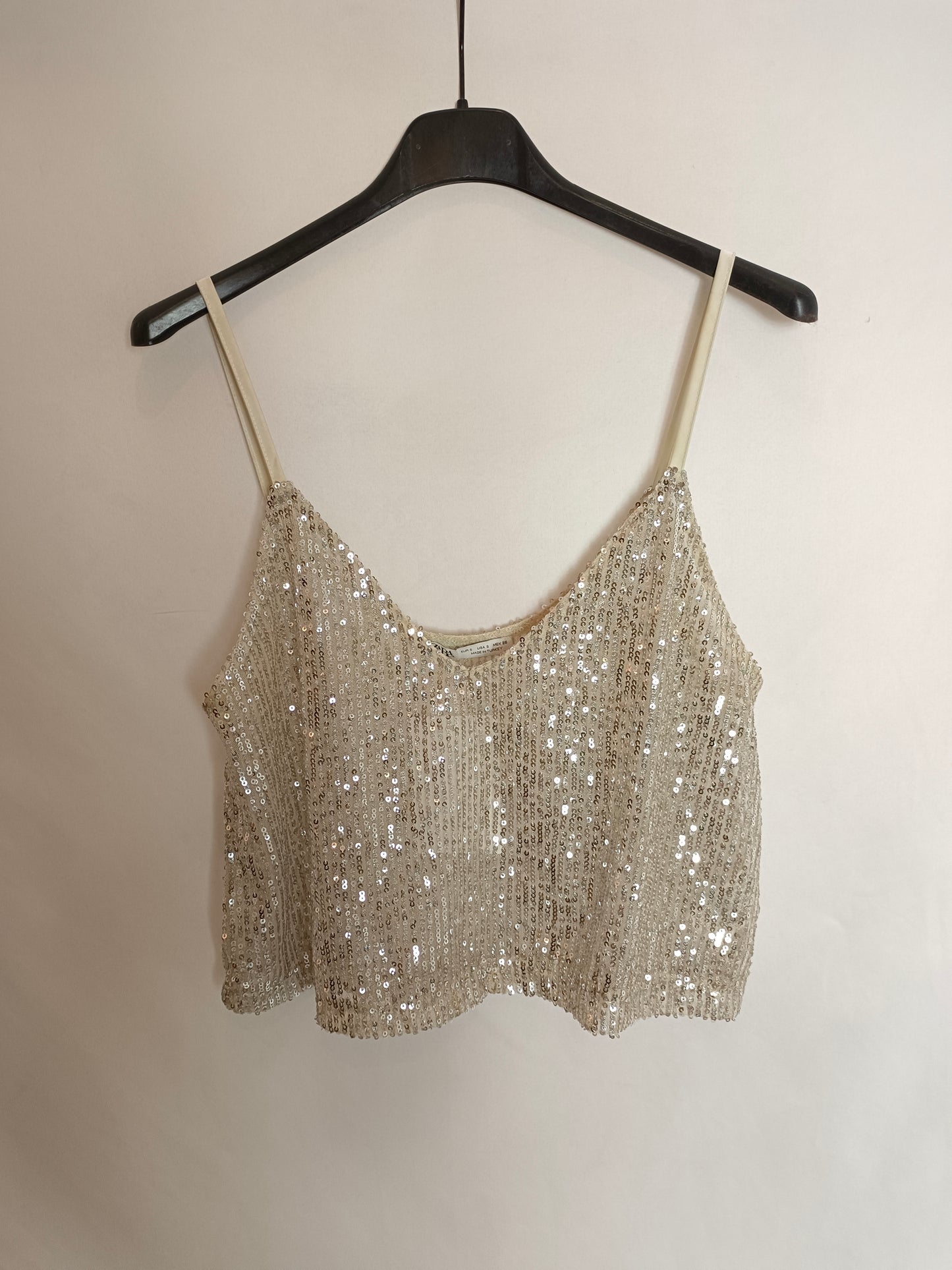 ZARA. Top dorado lentejuelas T.s