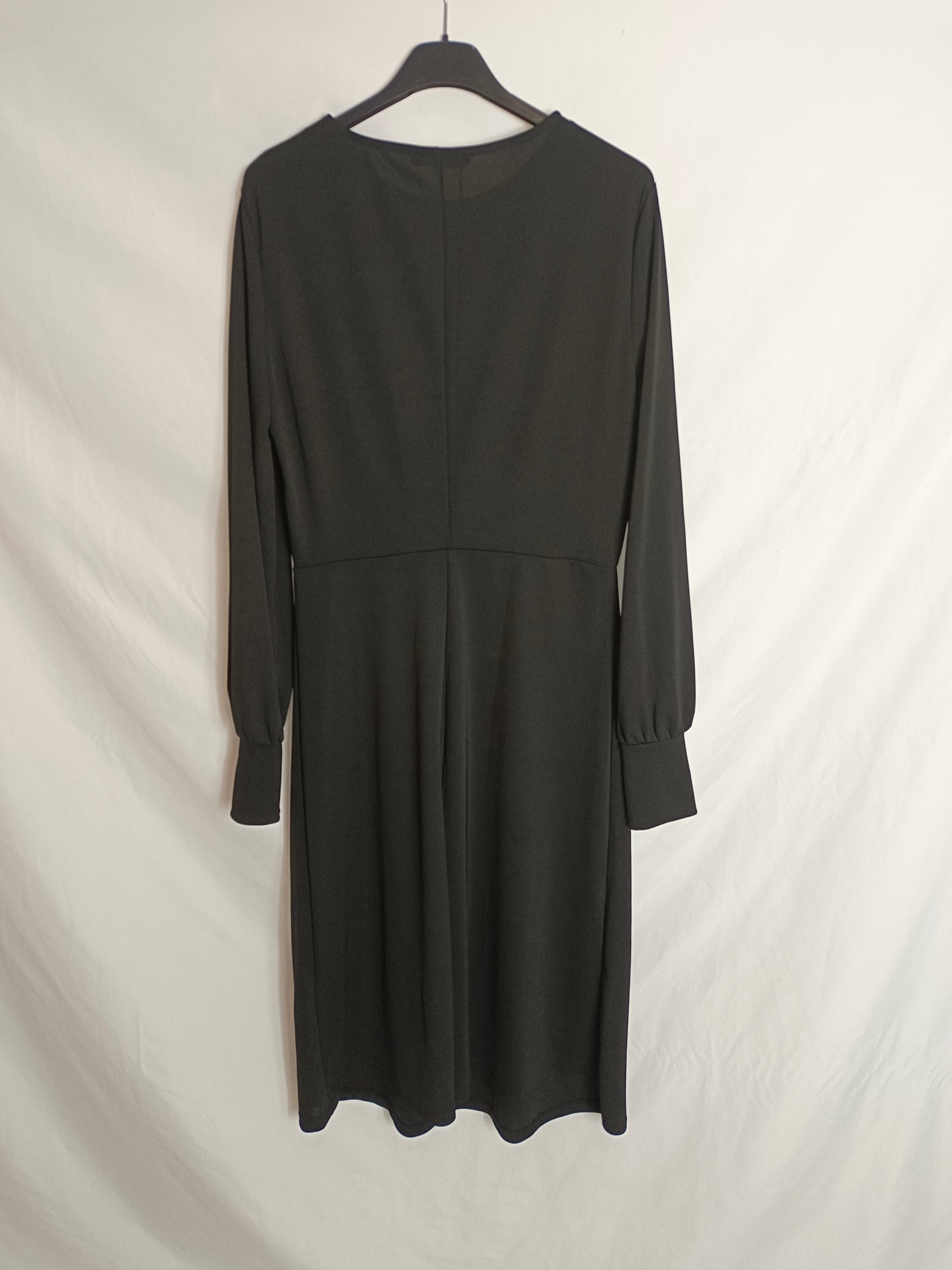 ZARA. Vestido negro midi botones T.m