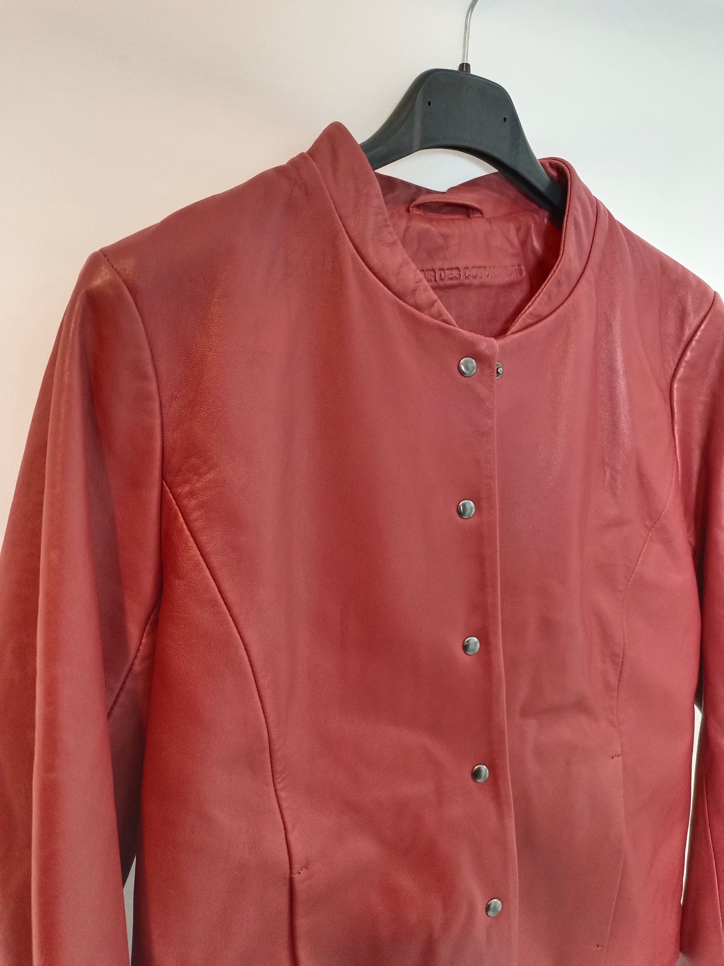 COMPTOIR DES COTONNIERS. Chaqueta roja piel  T.38