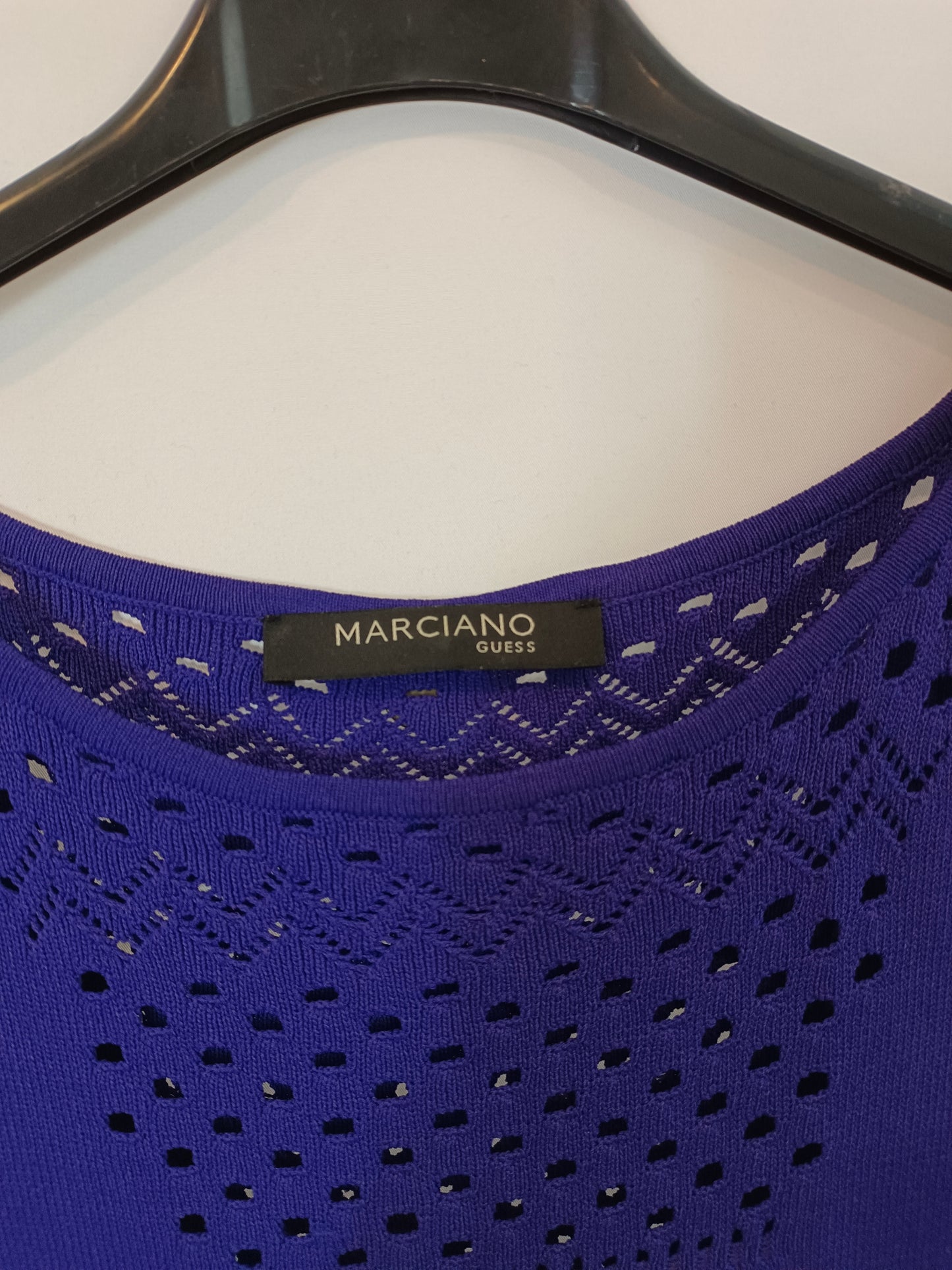 MARCIANO BY GUESS. Vestido punto morado T.u(S)