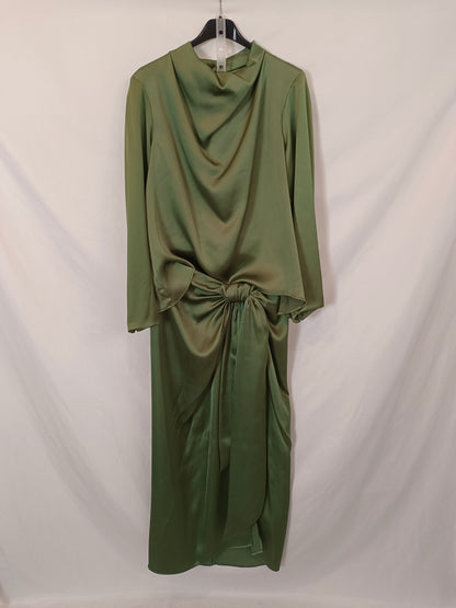 ZARA. Total look verde satinado T.s