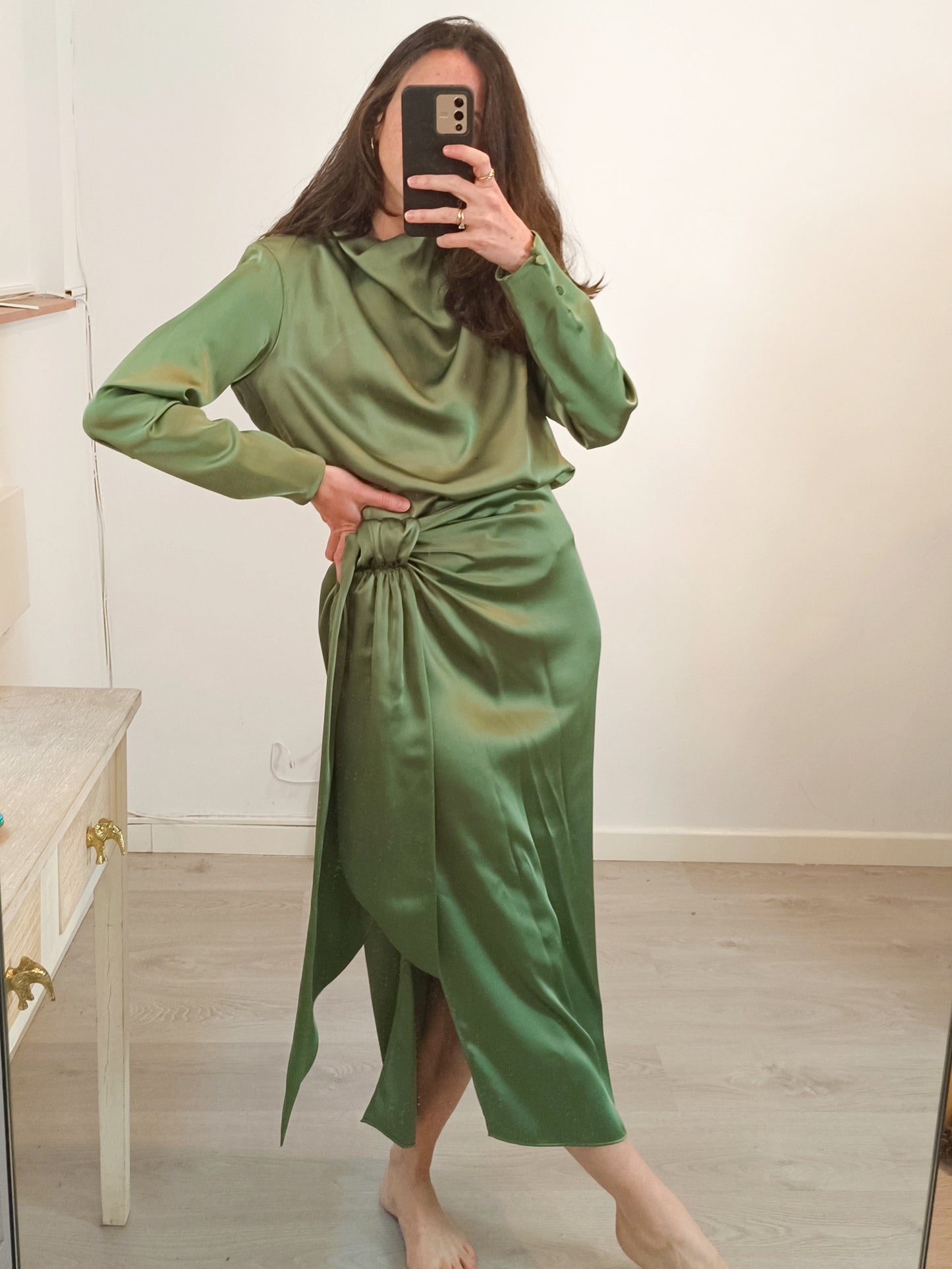 ZARA. Total look verde satinado T.s