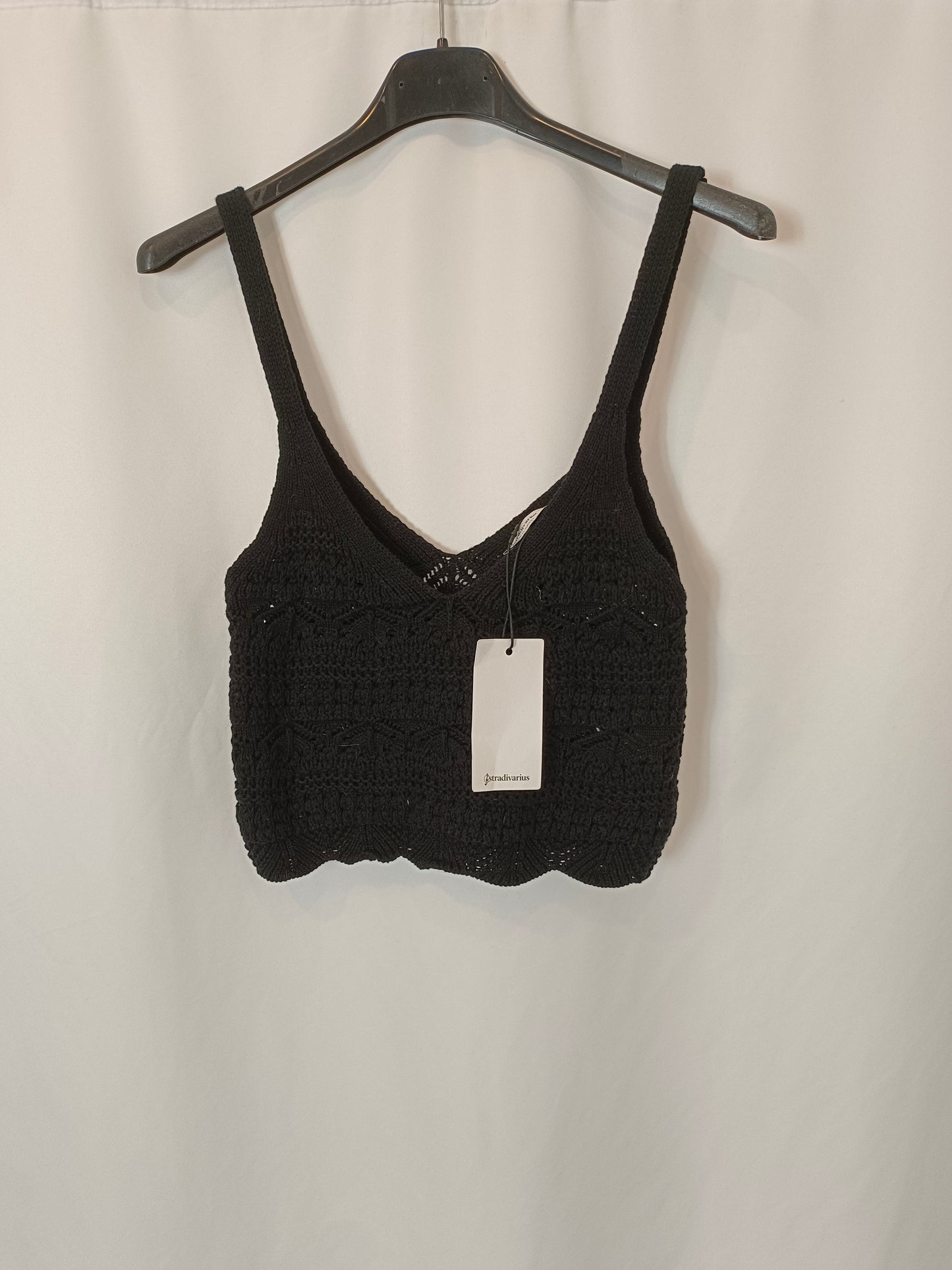 STRADIVARIUS. Top Negro corché T.m