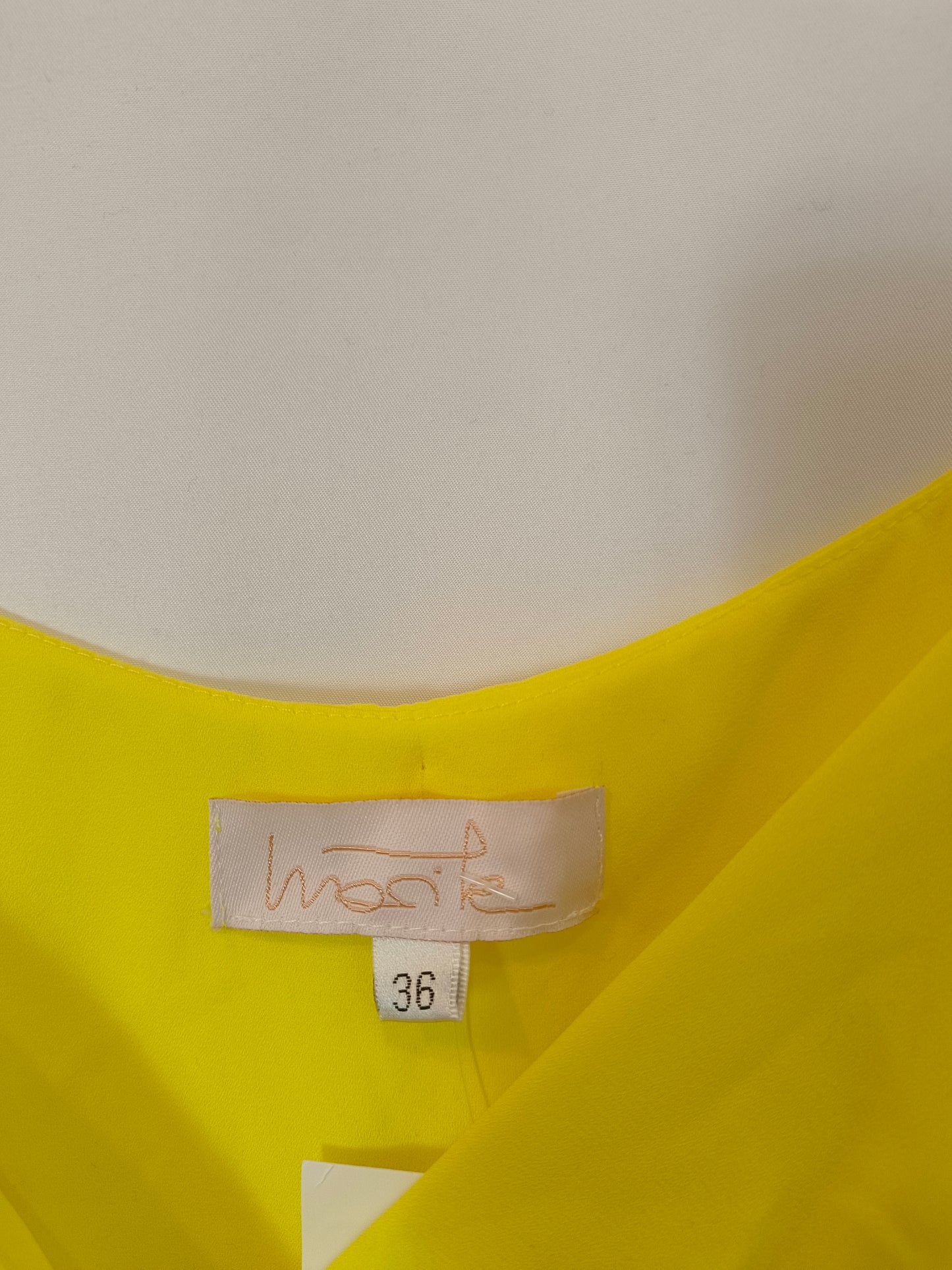 LOLA CASADEMUNT. Vestido amarillo T.36