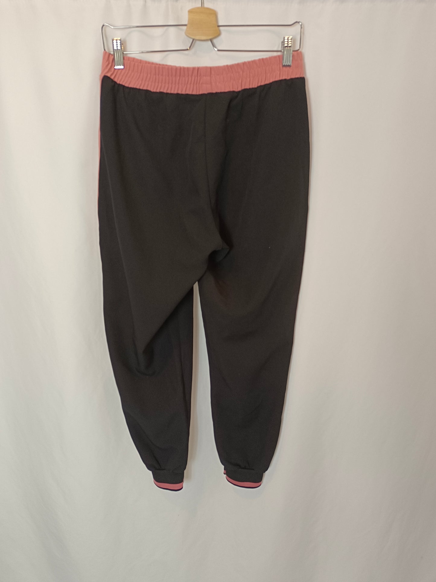 ZARA. Pantalón fluido joggers T.m