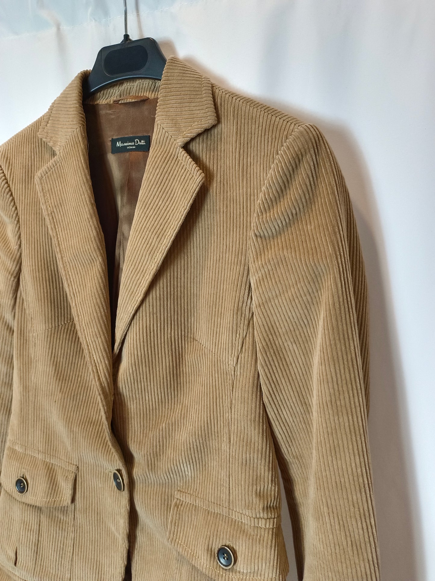 MASSIMO DUTTI. Blazer camel pana. T S