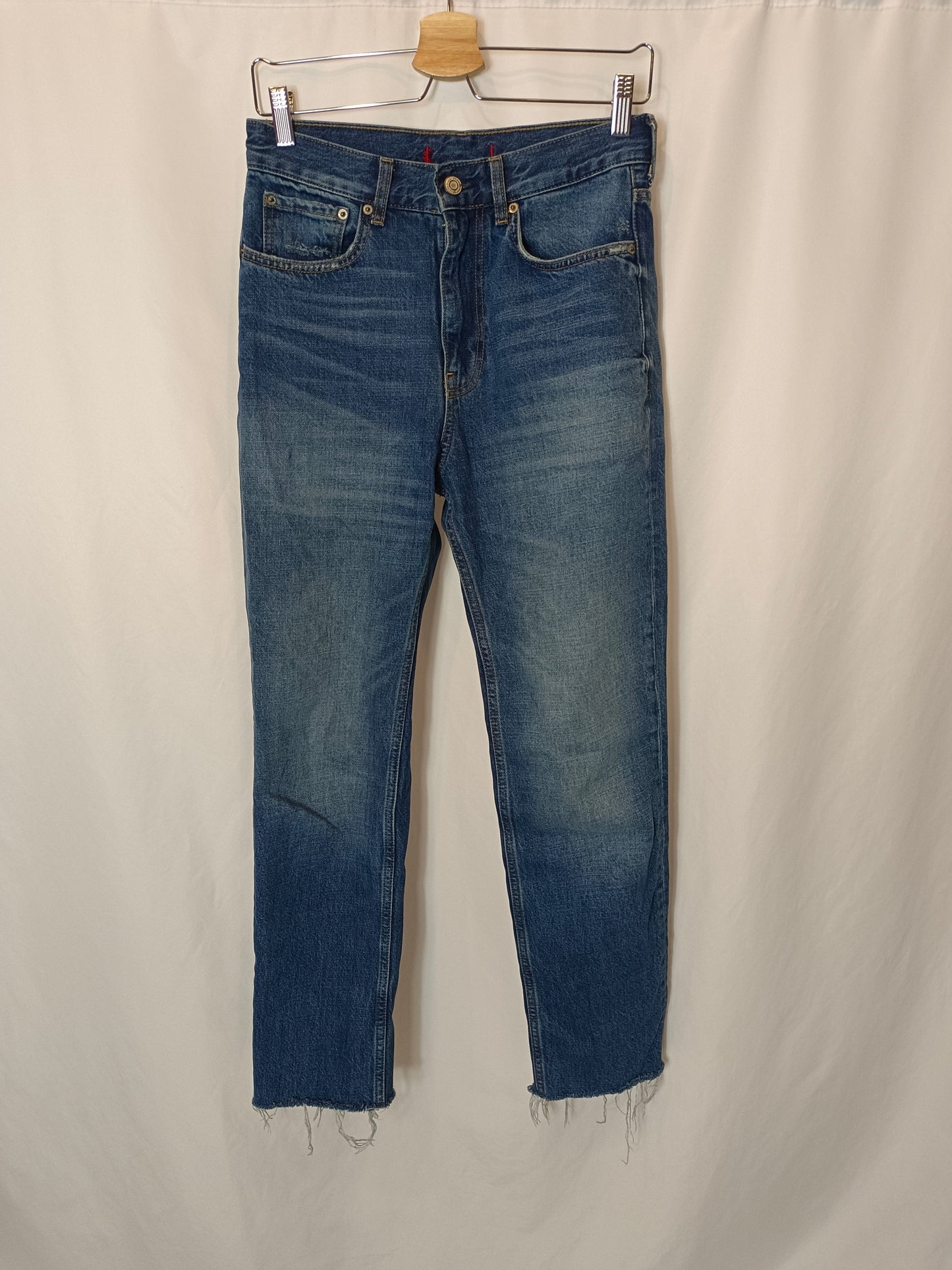 ZARA. Pantalón recto denim T.36