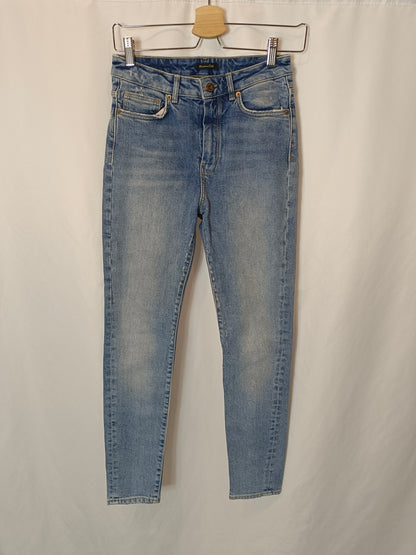 MASSIMO DUTTI. Pantalón pitillo denim T.34