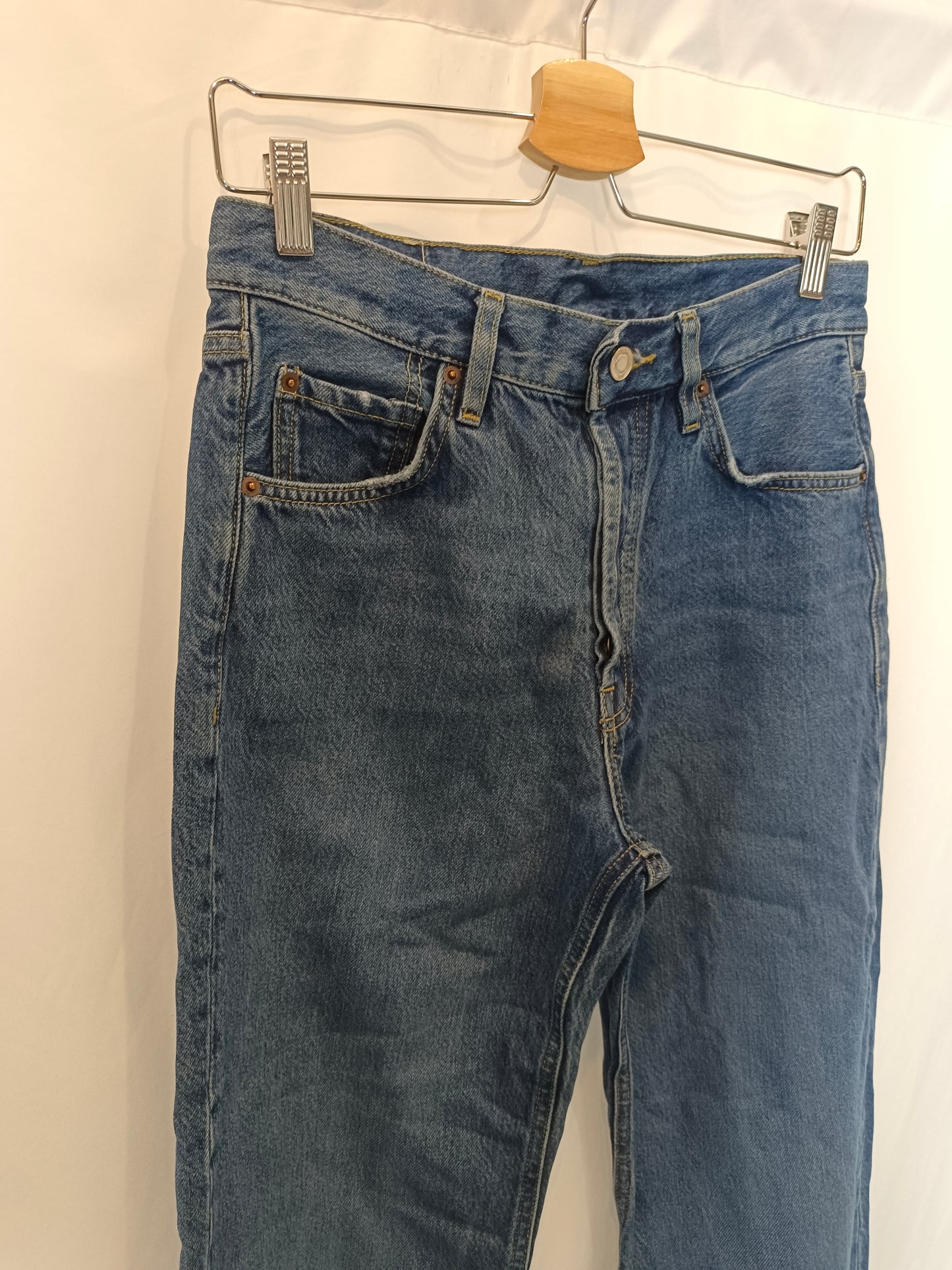 MASSIMO DUTTI. Pantalón recto oscuro denim T.36