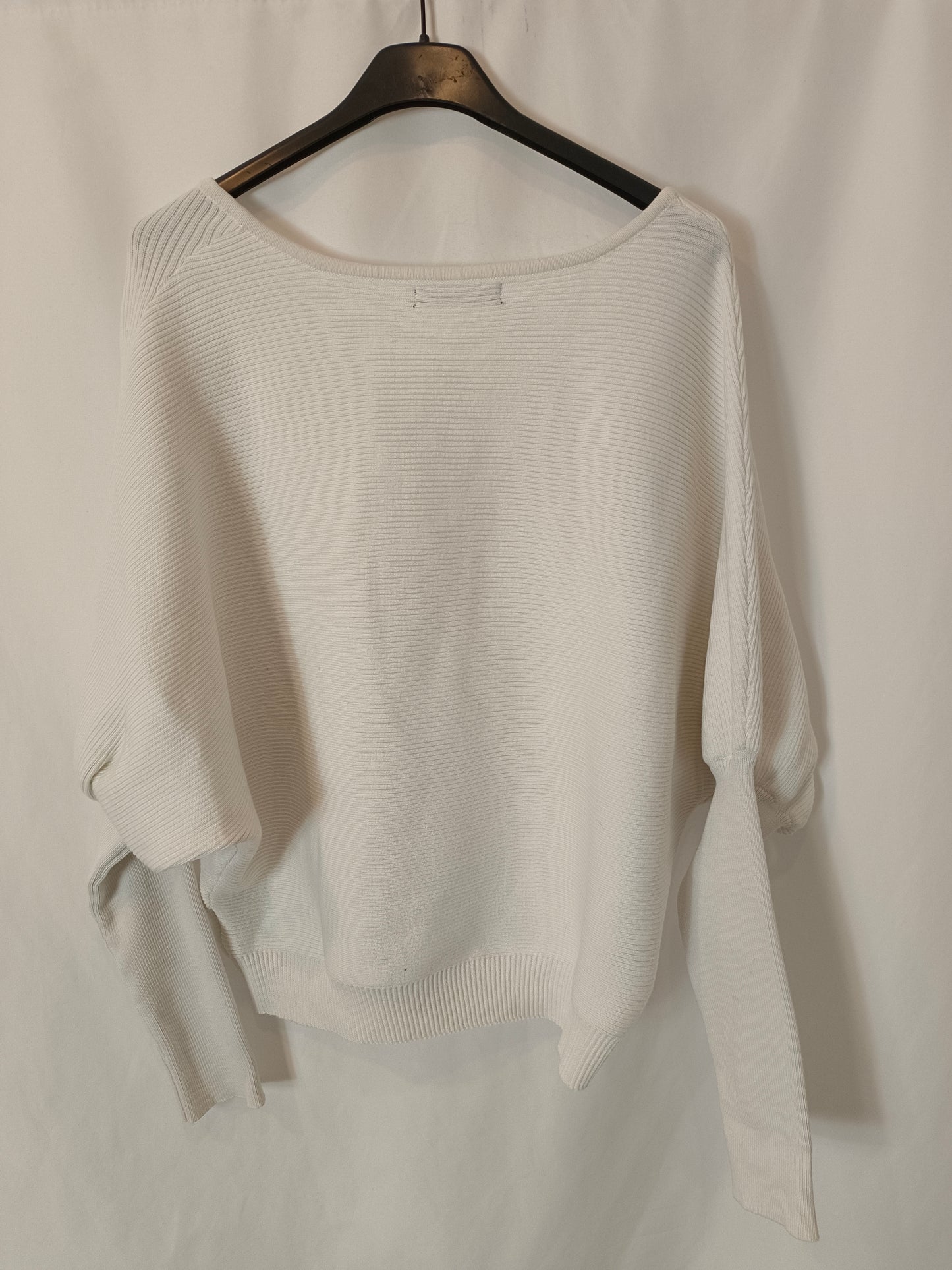 SHEIN. Top media manga textura blanco. T M