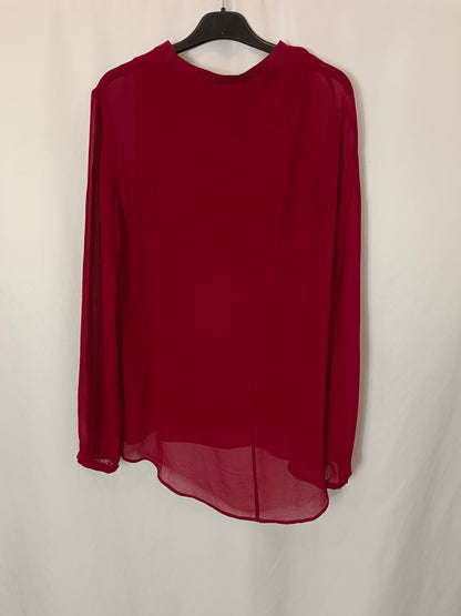 ZARA. Blusa burdeos fluida T.m