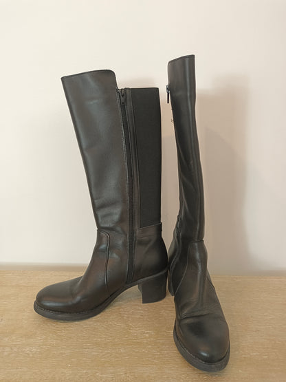 YOKONO. Botas altas doble textura. T 37