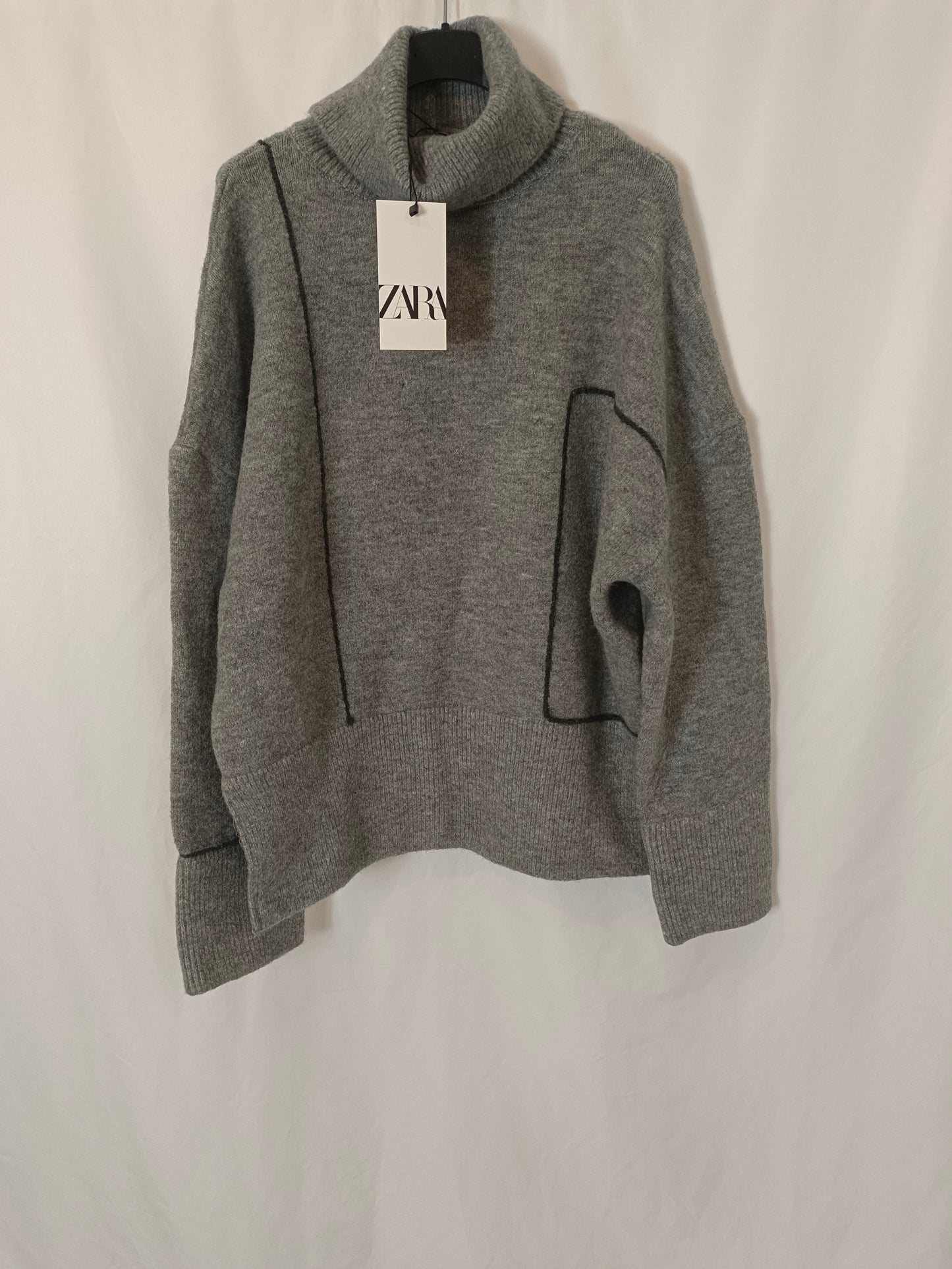 ZARA. Jersey gris costura T.m