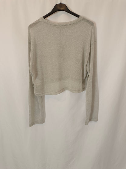 PULL&BEAR. Top rejilla plateado T.l