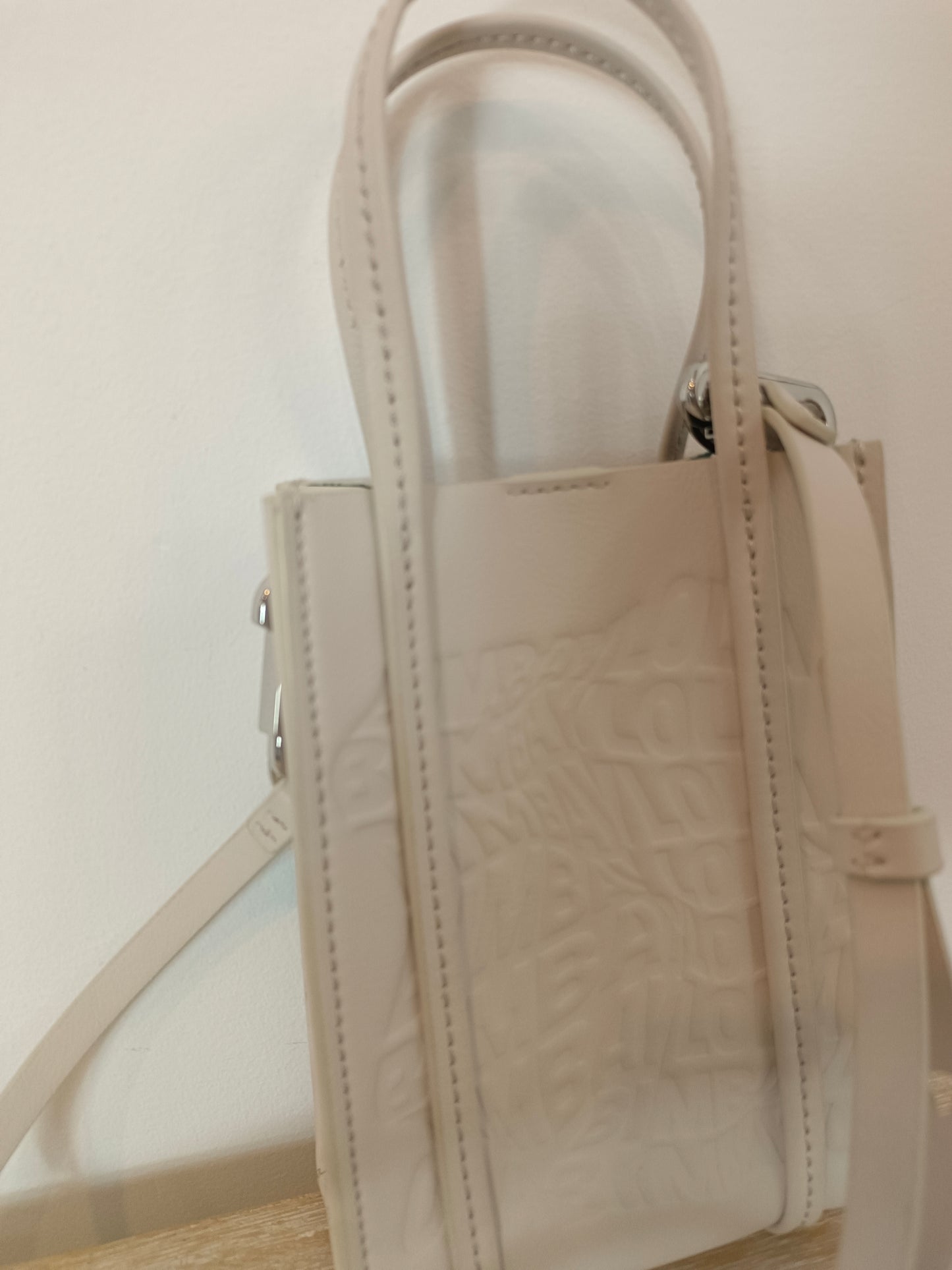 BIMBA Y LOLA. Bolso mini blanco