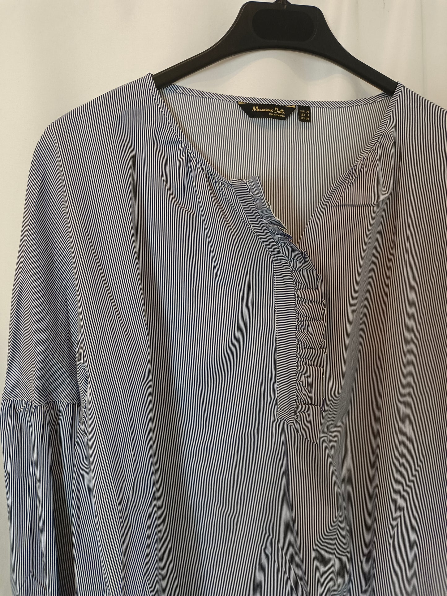 MASSIMO DUTTI. Blusa de rayas azul y blanco T.38