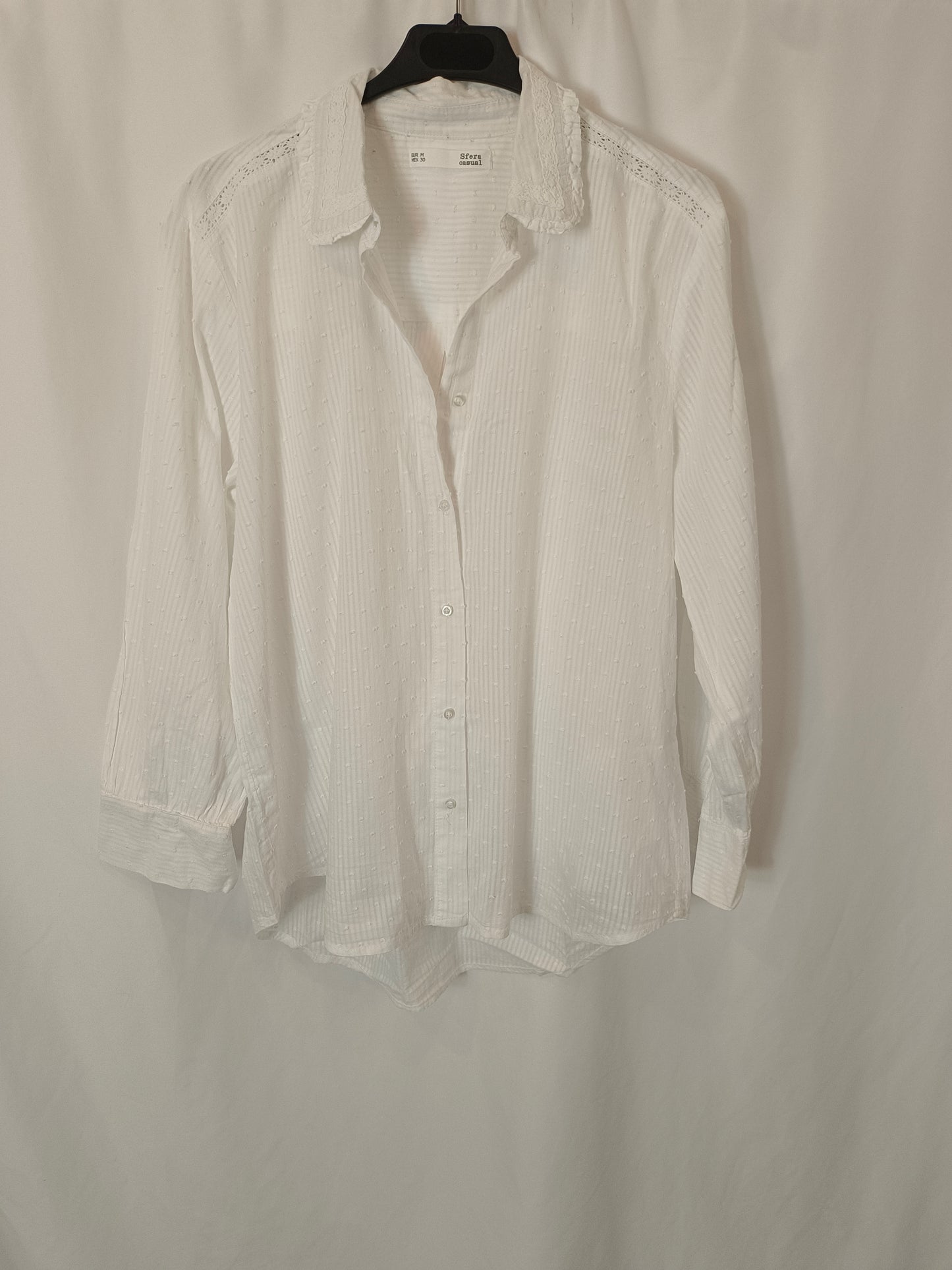 SFERA. Blusa blanca plumeti T.m