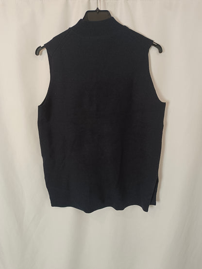 UNIQLO. Top azul cuello prekins T.l