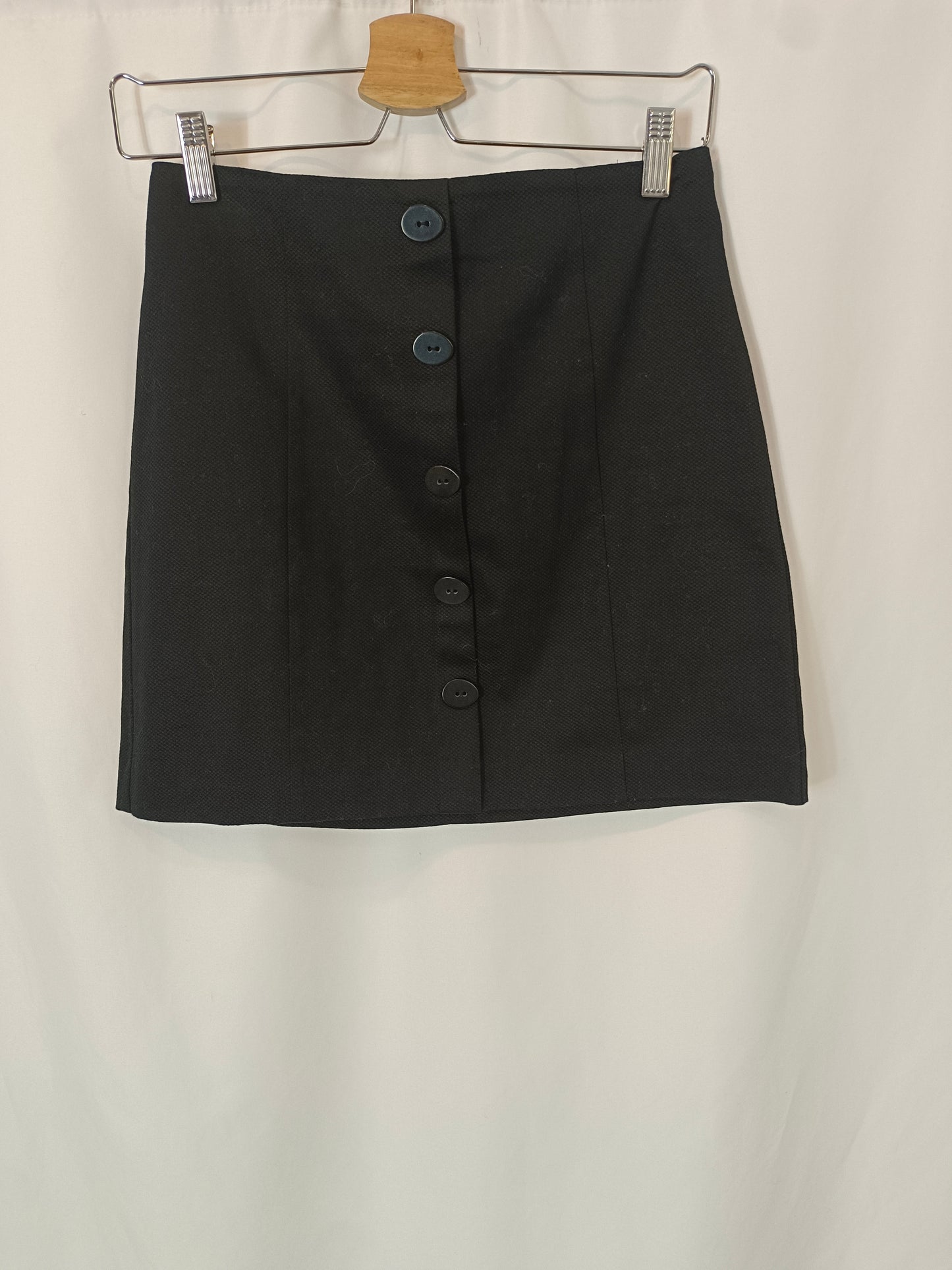 MANGO. falda negra textura T.XS