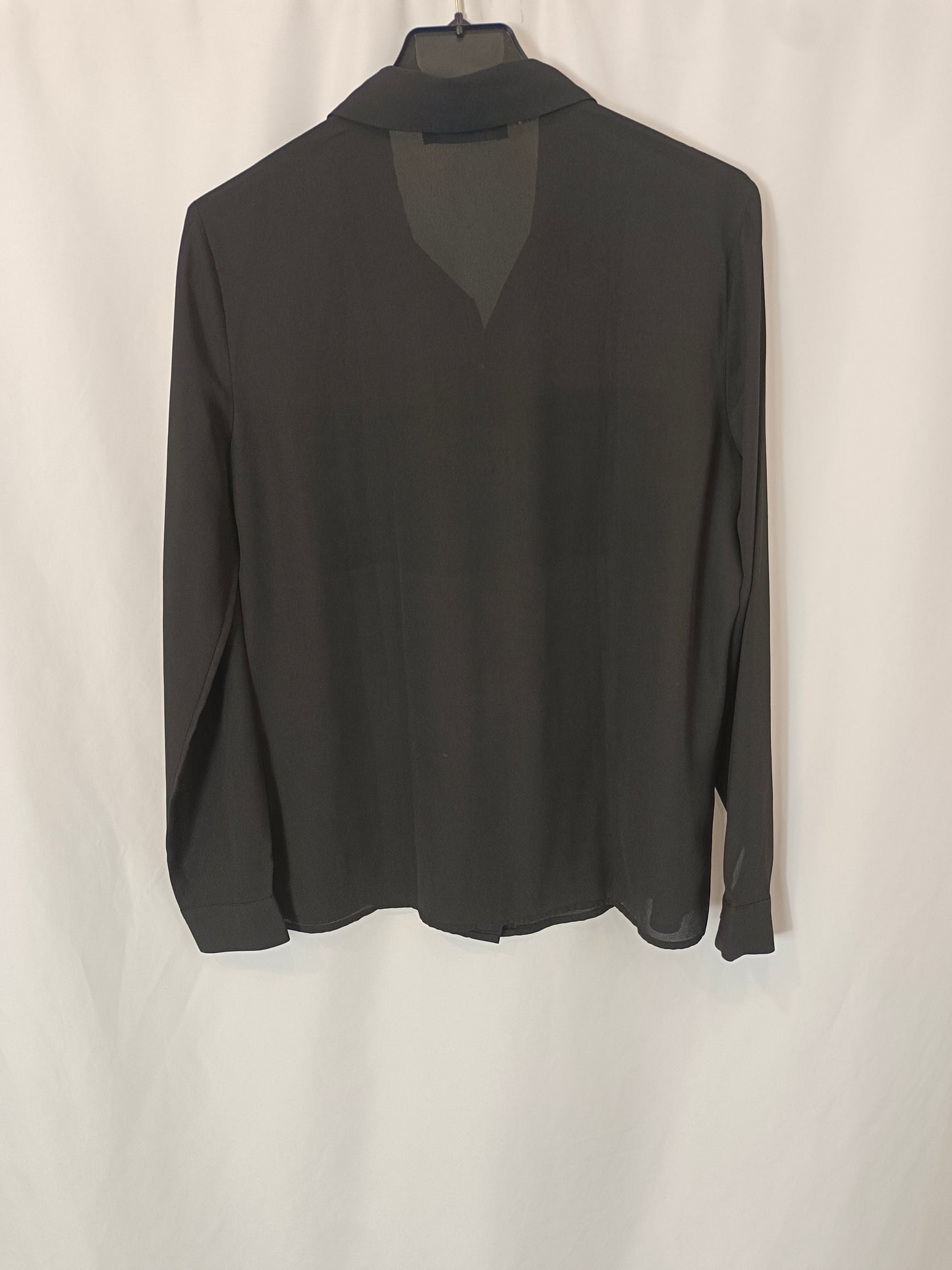 MAMGO. blusa negra básica T.xs