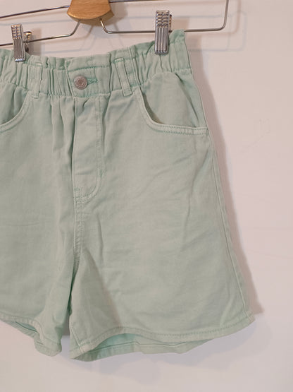 H&M. Pantalón corto verde T.13-14 años