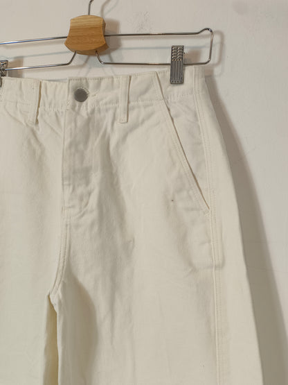 ZARA. Pantalón denim blancos slouchy T.36