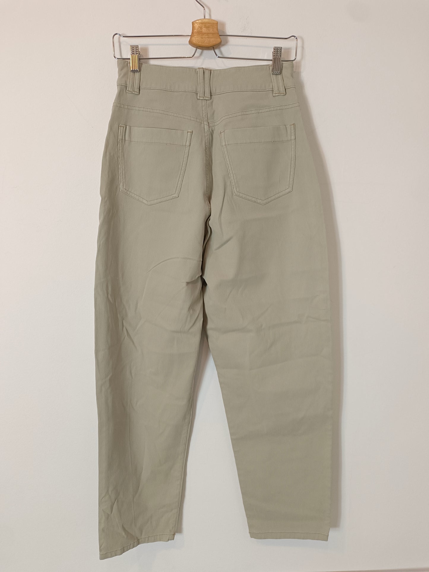 LLOYD'S. Pantalón monfit beige micropana T.38