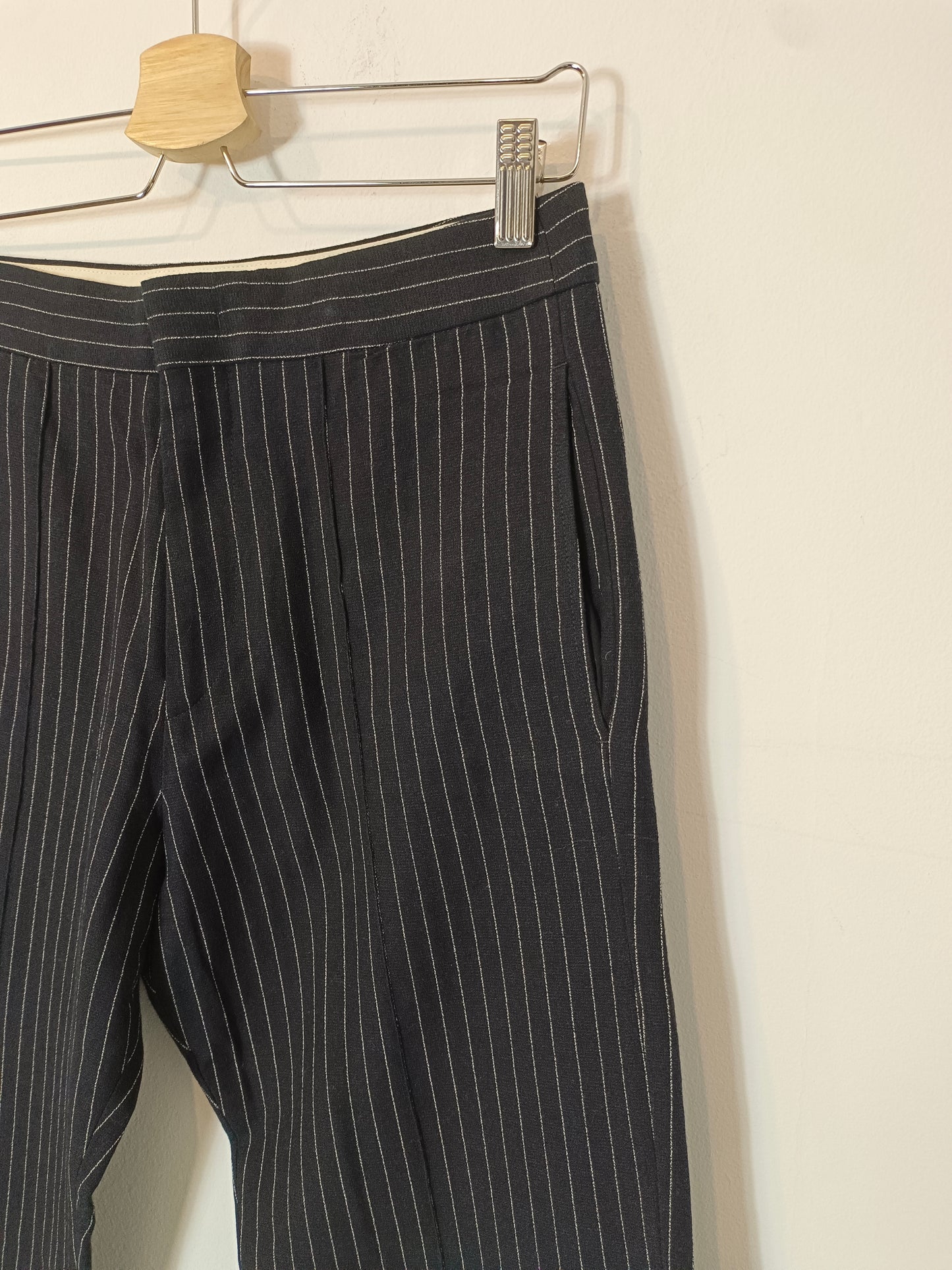 ISABEL MARANT. Pantalón negro rayas diplomáticas T.36