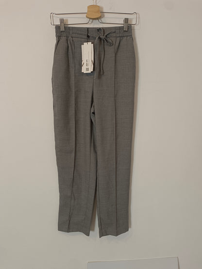 ZARA. Pantalón gris fluido  T.xs