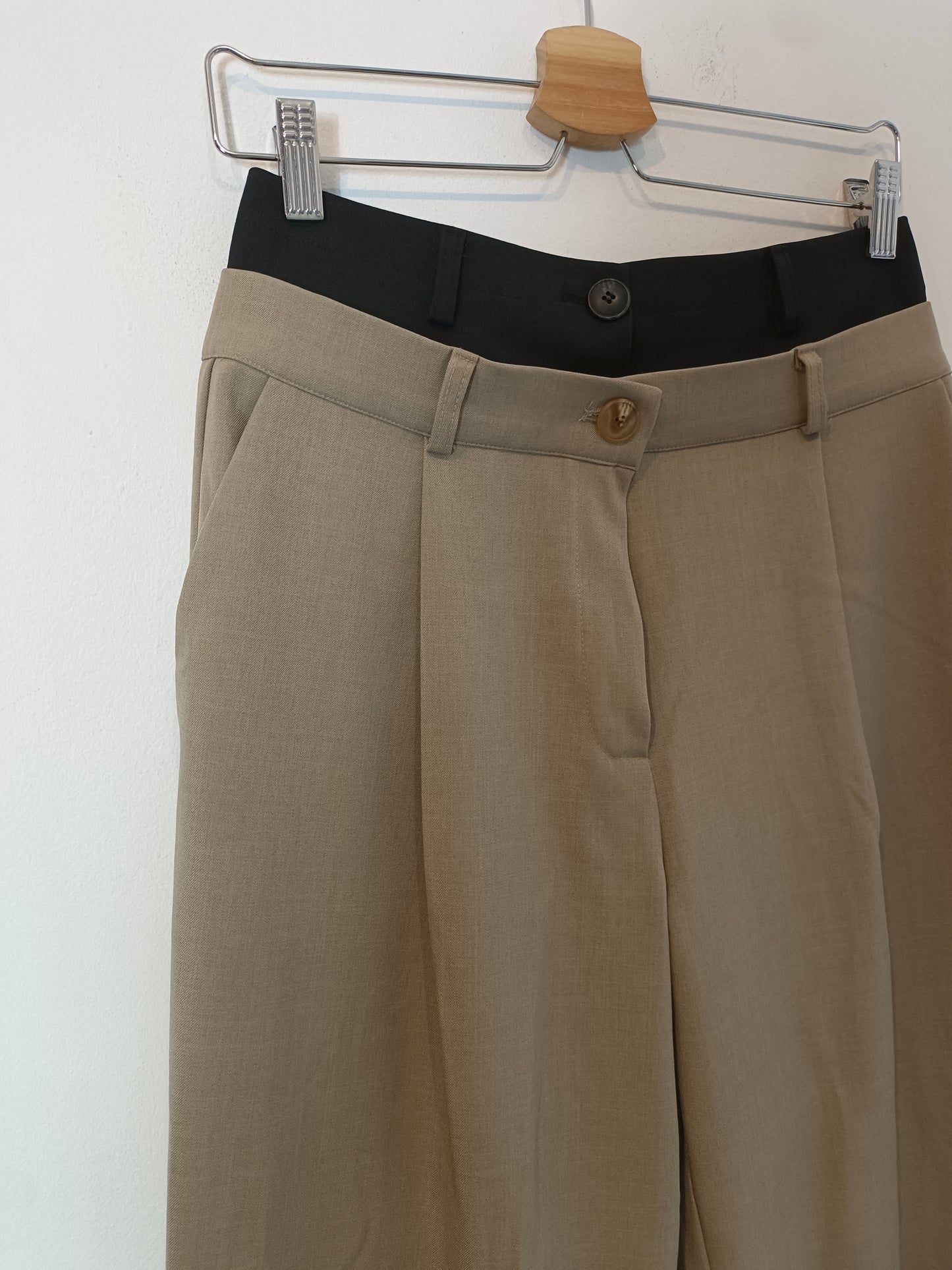 STOREST. Pantalón ancho beige cintura T.m