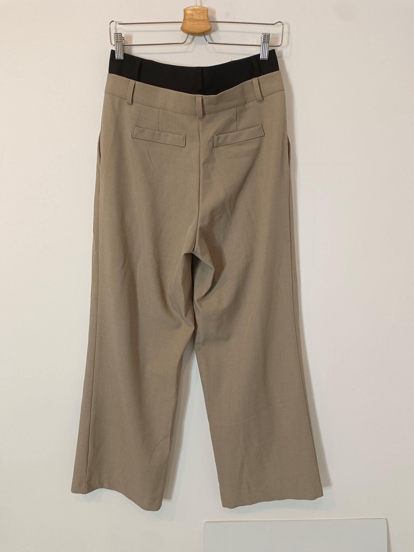 STOREST. Pantalón ancho beige cintura T.m